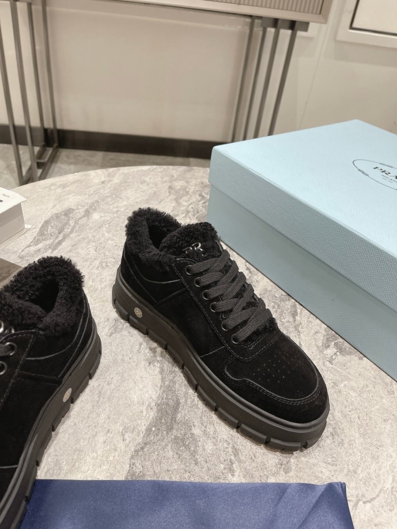 Pra*a sneakers